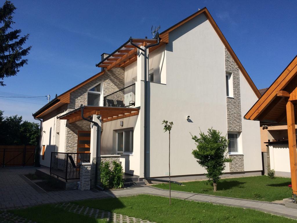 Appartement Magyar Apartman Iii. à Hajdúszoboszló Extérieur photo