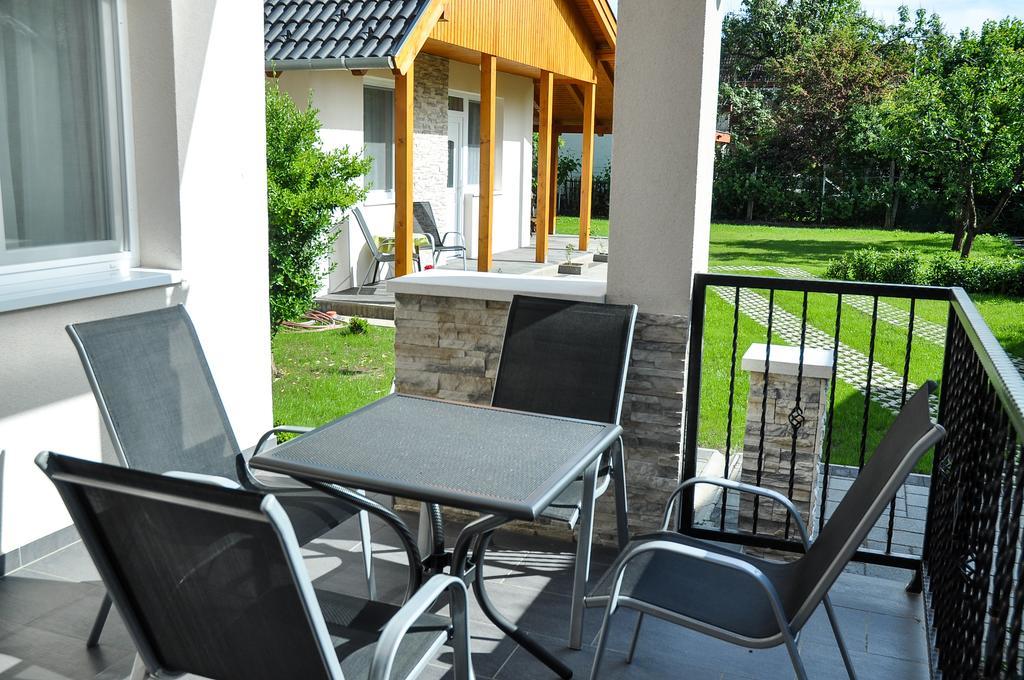 Appartement Magyar Apartman Iii. à Hajdúszoboszló Extérieur photo