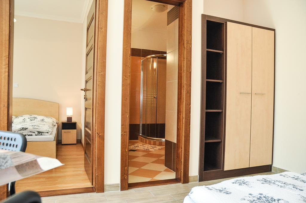 Appartement Magyar Apartman Iii. à Hajdúszoboszló Extérieur photo