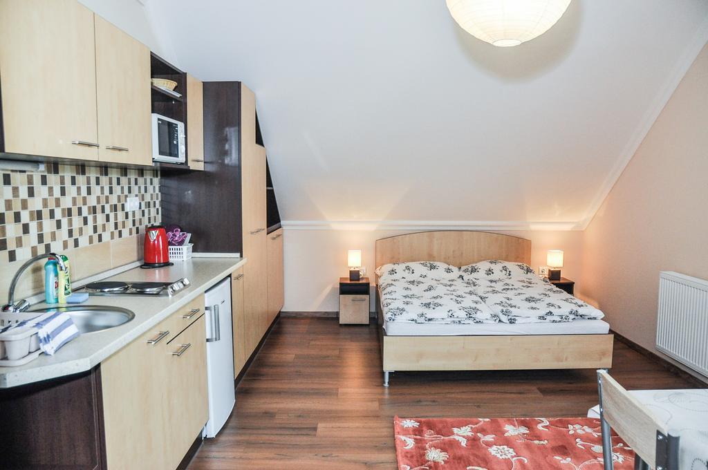 Appartement Magyar Apartman Iii. à Hajdúszoboszló Extérieur photo