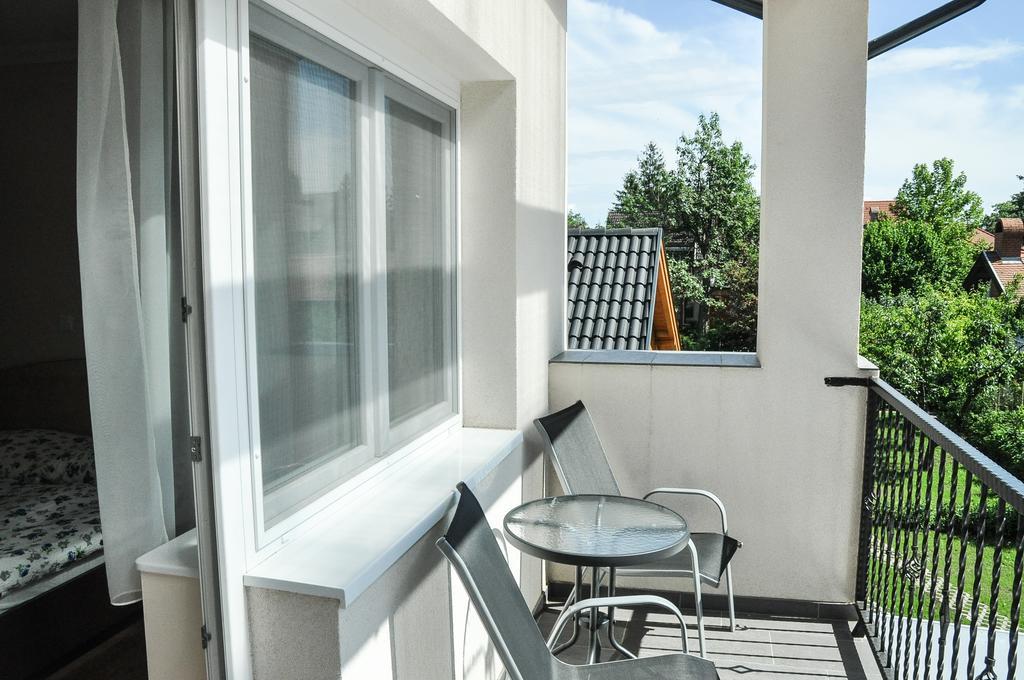 Appartement Magyar Apartman Iii. à Hajdúszoboszló Extérieur photo